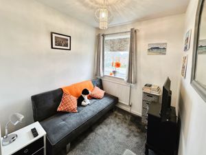 COLCHESTER ROAD- click for photo gallery